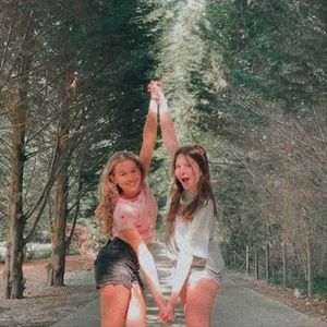 Meet your Posher, Charlotte